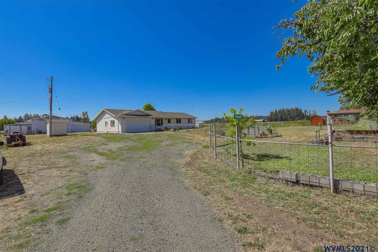 9465 Wells Landing Road Independence, OR 97351 - Photo 4 of 42
