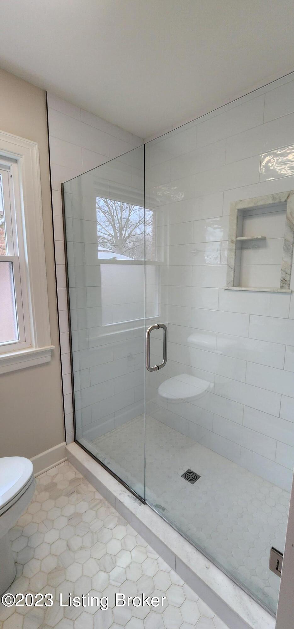 905 Perryman Road Louisville, KY 40207 - Photo 31 of 106 20230111_152021