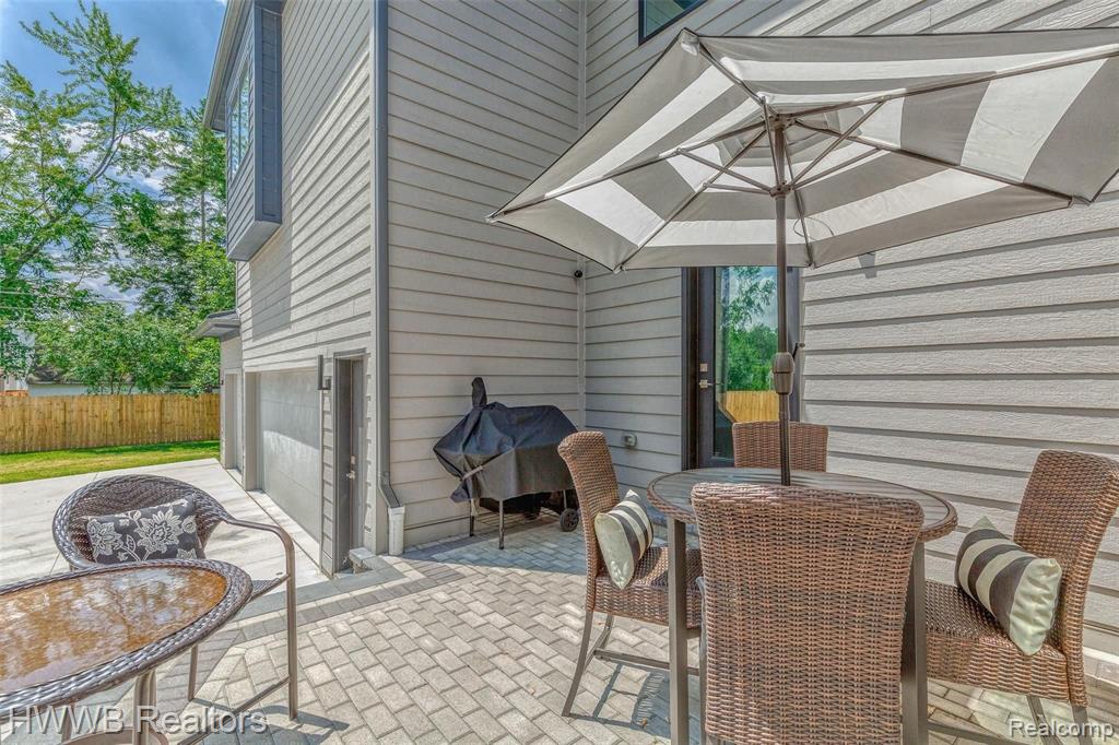 2216 Manchester Road Birmingham, MI 48009 - Photo 44 of 49