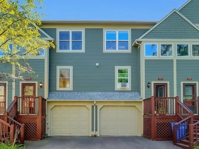 $460,000 | 184 East Redrock Drive, Burlington, VT 05401