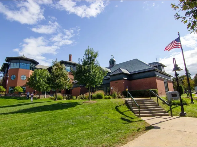 $460,000 | 184 East Redrock Drive, Burlington, VT 05401