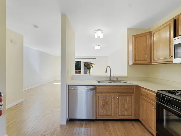 $470,000 | 184 East Redrock Drive, Burlington, VT 05401