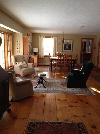 38 Mason Road Holden, MA 01522 - Photo 7 of 24 a living room with furniture