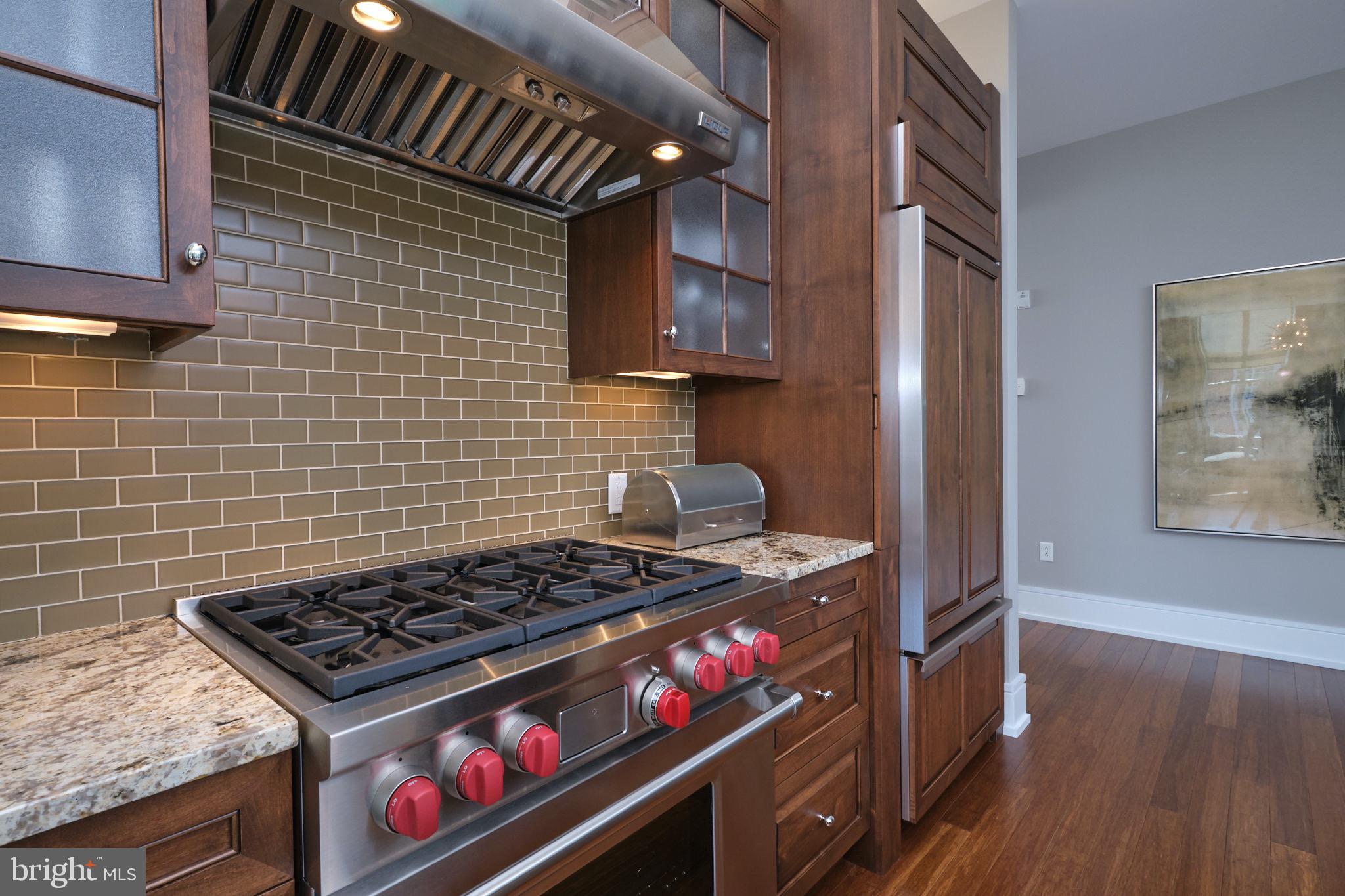 136 Iron Works Way Wayne, PA 19087 - Photo 23 of 41 Professional 6-burner Wolf range