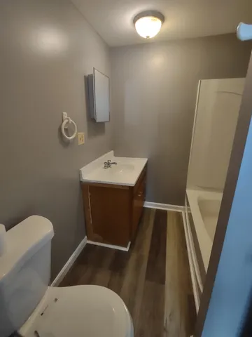 $2,000 | 184 South Main Street, Newport, NH 03773