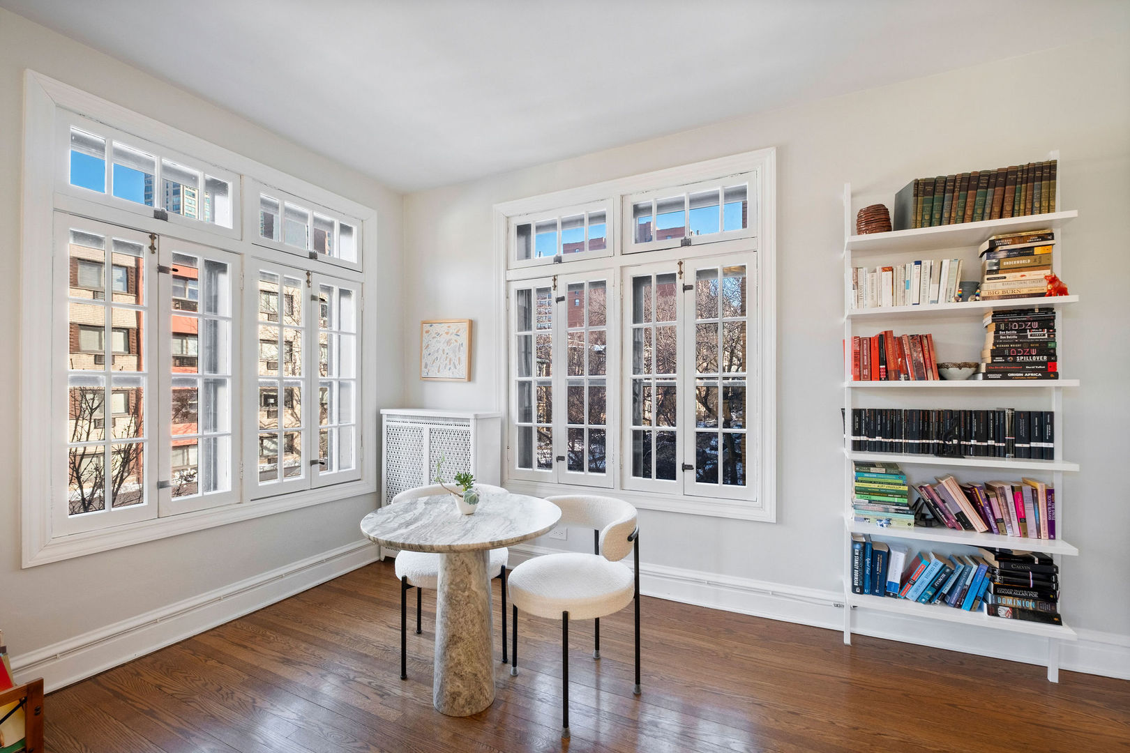 537 West Roscoe Street, Unit 2 Chicago, IL 60657 - Photo 8 of 25