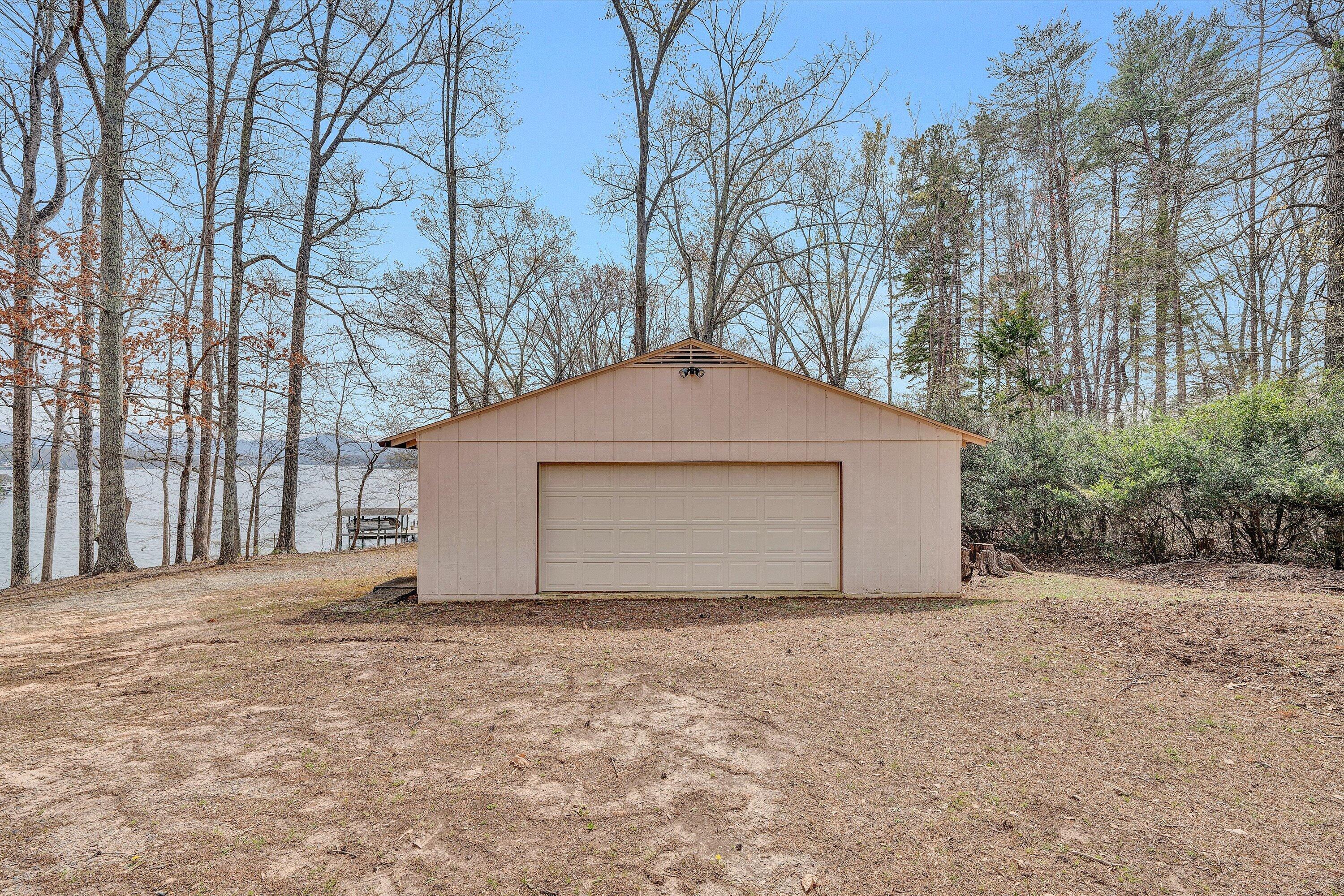 136 Belle Isle Road Union Hall, VA 24176 - Photo 22 of 33 136 Belle Isle Rd