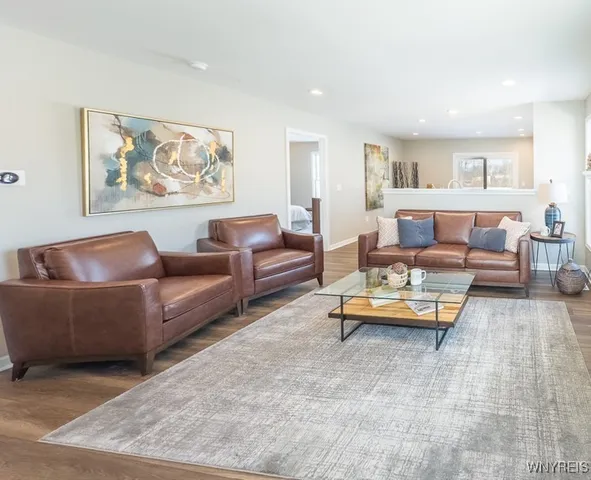 $399,900 | 90 Cloverleaf Drive, Unit 1, Cheektowaga, NY 14043