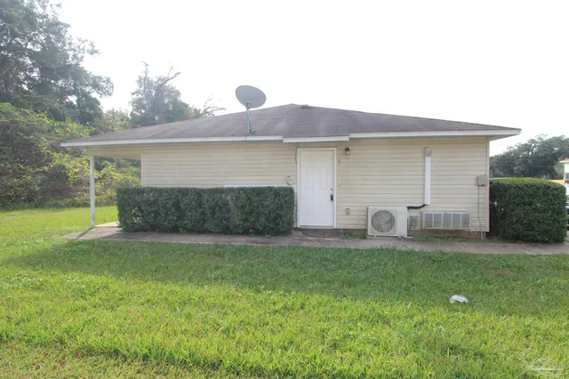$875 | 8110 Stonebrook Drive, Unit C, Pensacola, FL 32514