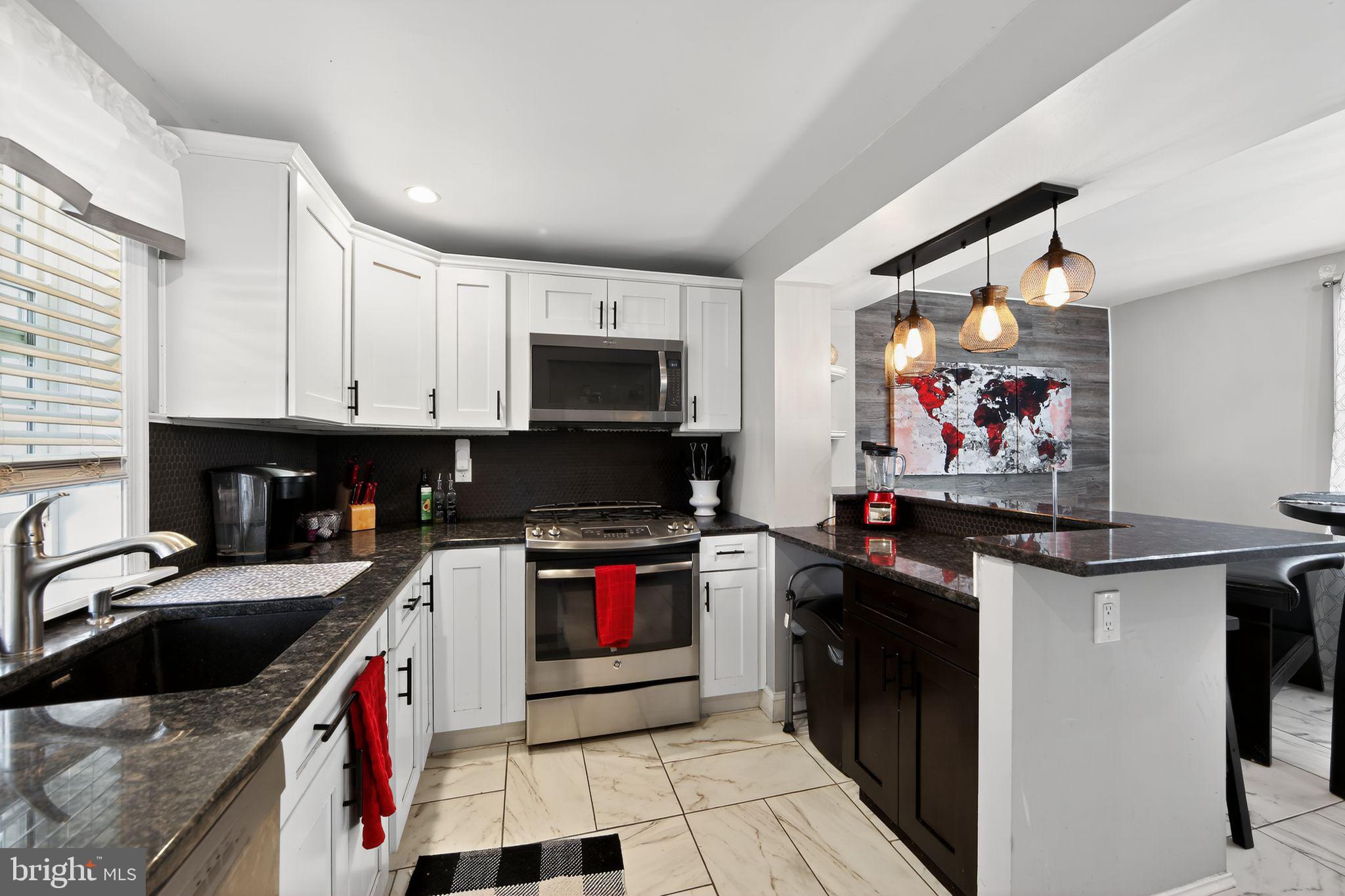 637 Hawarden Road Springfield, PA 19064 - Photo 4 of 36