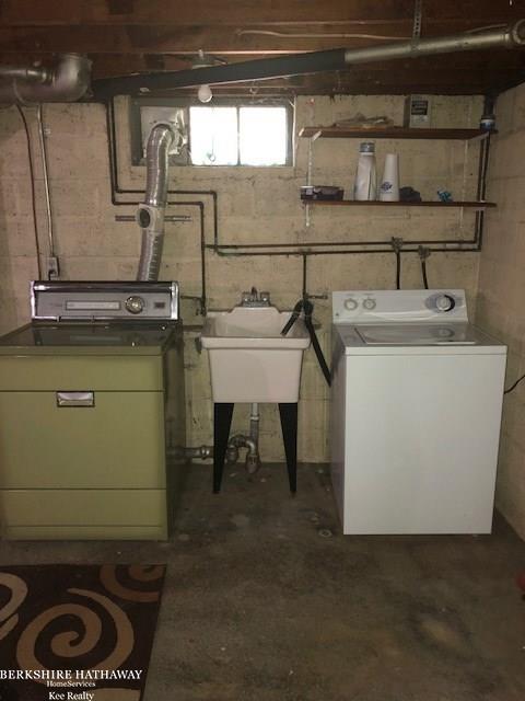 908 Fairview Avenue Rochester, MI 48307 - Photo 24 of 35 31386327-23.JPG
