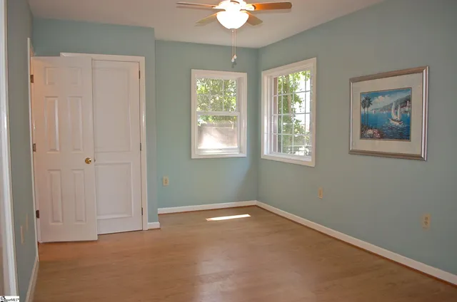 $1,788 | 42 Clarendon Avenue, Greenville, SC 29609