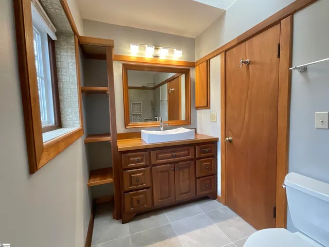 $1,788 | 42 Clarendon Avenue, Greenville, SC 29609