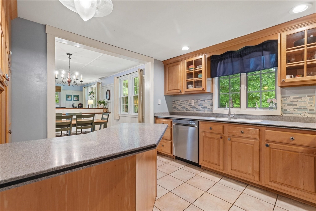 46 Bancroft Road Holden, MA 01520 - Photo 16 of 35