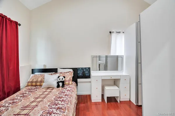 $1,500,000 | 109-27 196th Street | Hollis