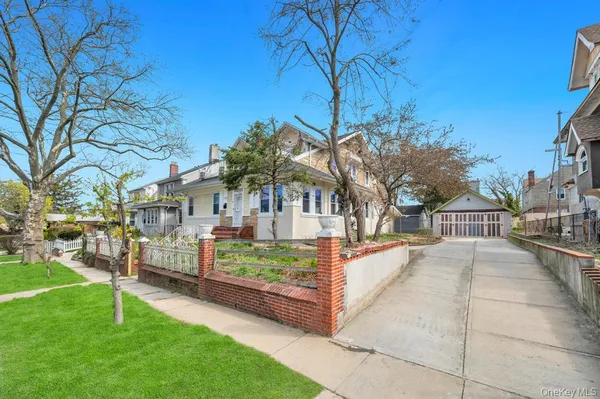 $1,500,000 | 109-27 196th Street | Hollis