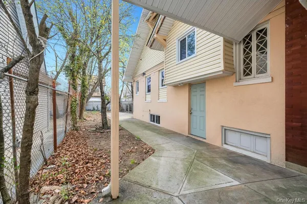 $1,500,000 | 109-27 196th Street | Hollis