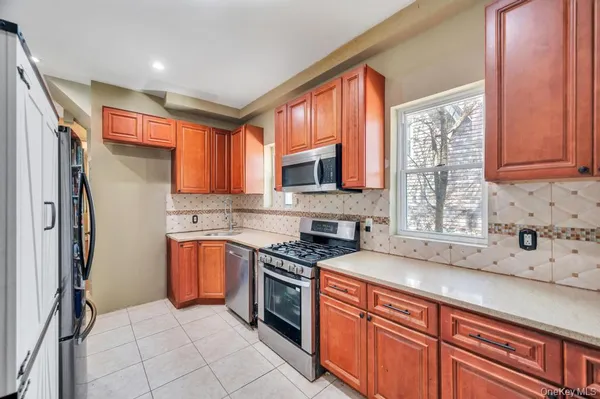 $1,500,000 | 109-27 196th Street | Hollis