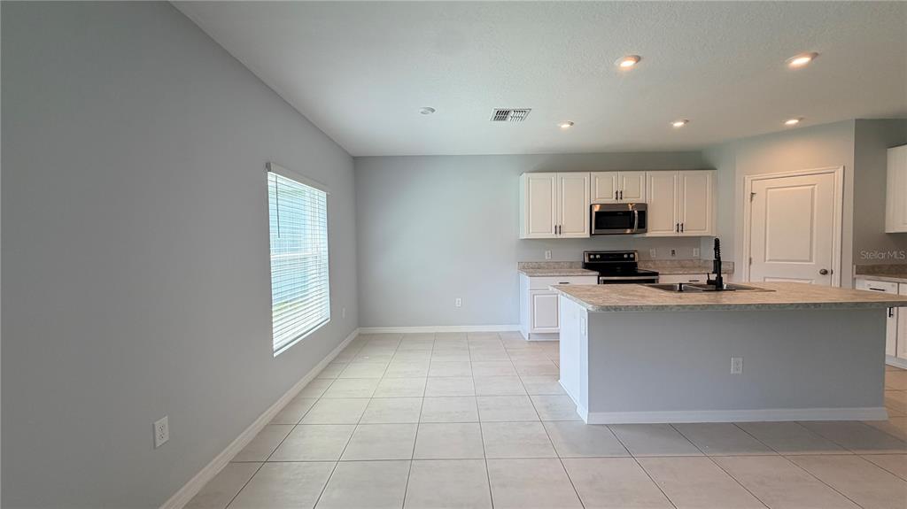 2811 Parkfield Road St. Cloud, FL 34772 - Photo 9 of 37