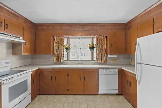 $499,000 | 15 Cranberry Road, North Providence, RI 02911