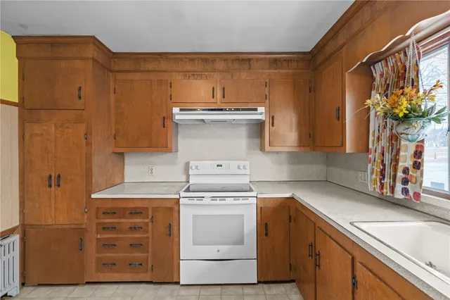 $499,000 | 15 Cranberry Road, North Providence, RI 02911