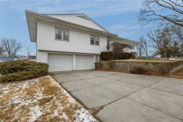 $499,000 | 15 Cranberry Road, North Providence, RI 02911