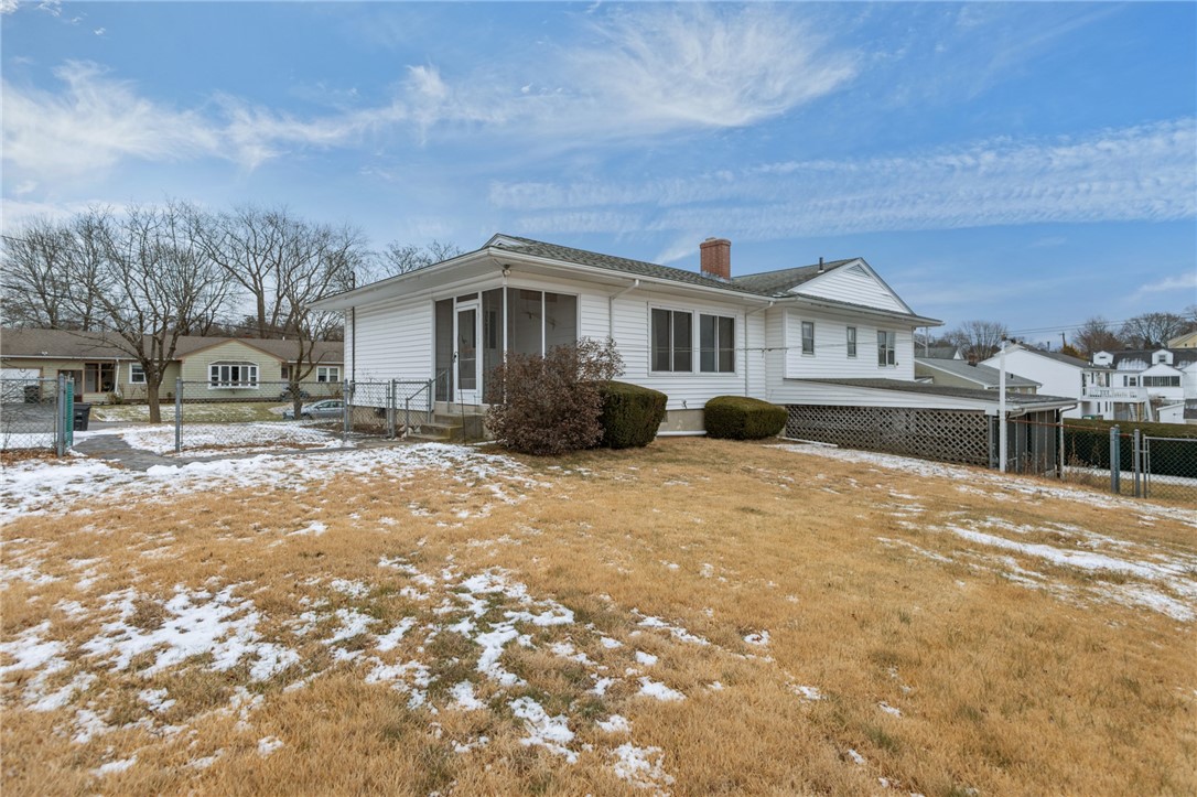 15 Cranberry Road North Providence, RI 02911 - Photo 4 of 48