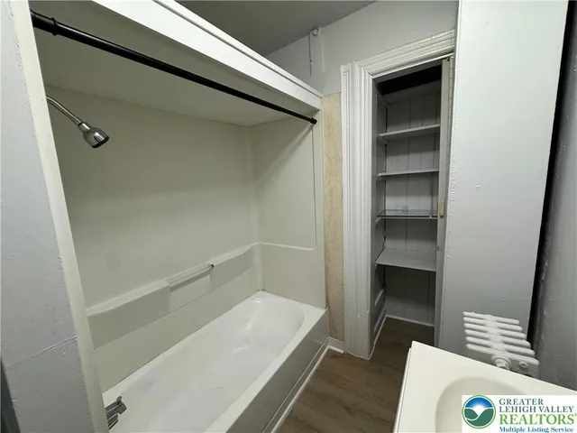 $1,400 | 1051 Ferry Street, Unit 2F, Easton, PA 18042