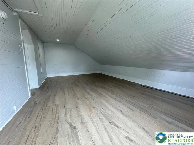 $1,400 | 1051 Ferry Street, Unit 2F, Easton, PA 18042