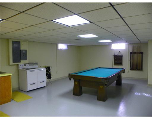 58570 Summit Ridge Road Mishawaka, IN 46544 - Photo 17 of 24 Gallery Image 17