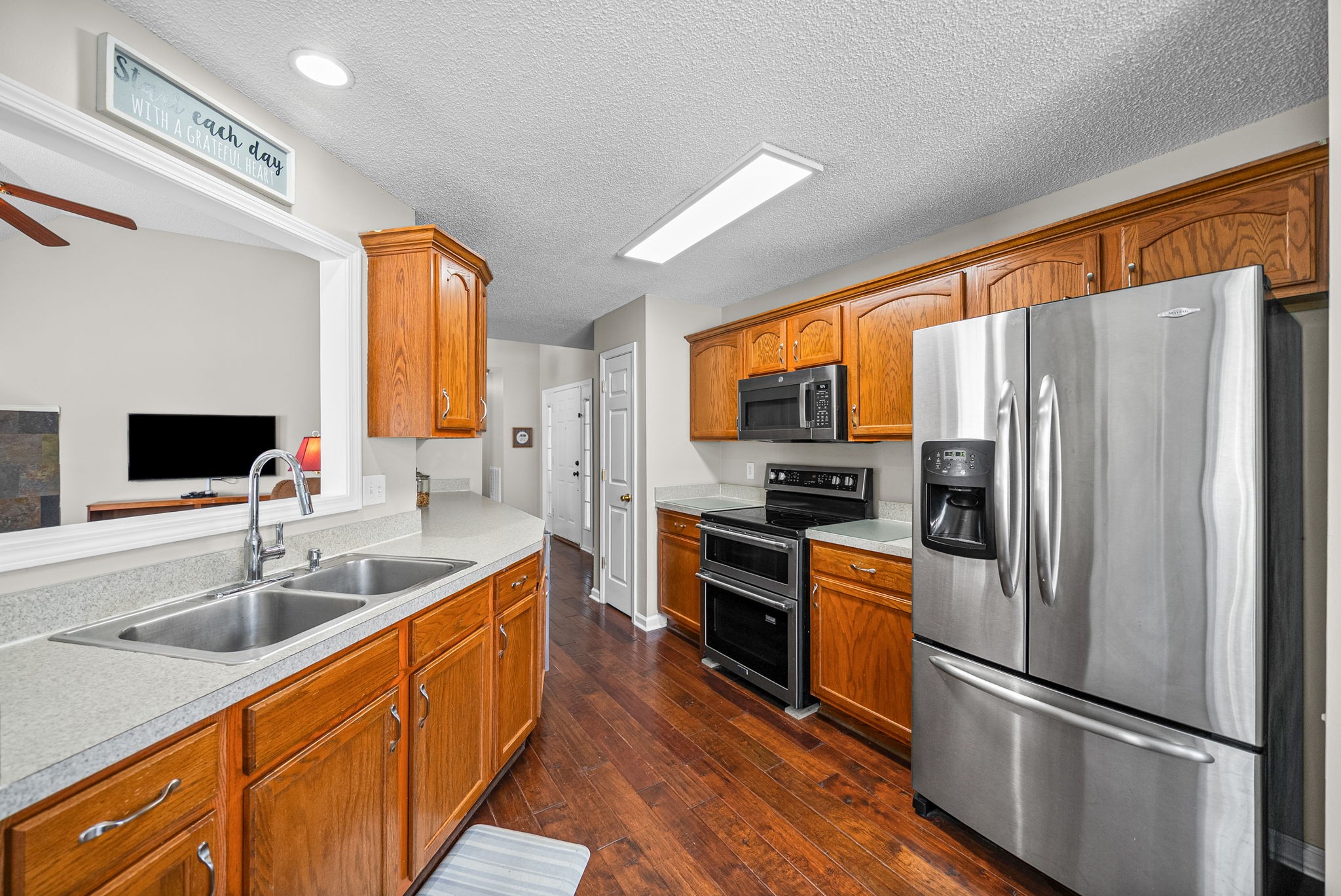 1697 Windriver Road Clarksville, TN 37042 - Photo 8 of 27 Gallery Image 8