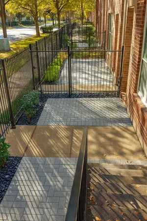 $370,000 | 3010 La Branch Street, Houston, TX 77004
