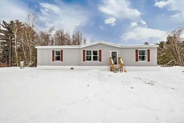 $315,000 | 78 Lynn Lou Drive, Highgate, VT 05459