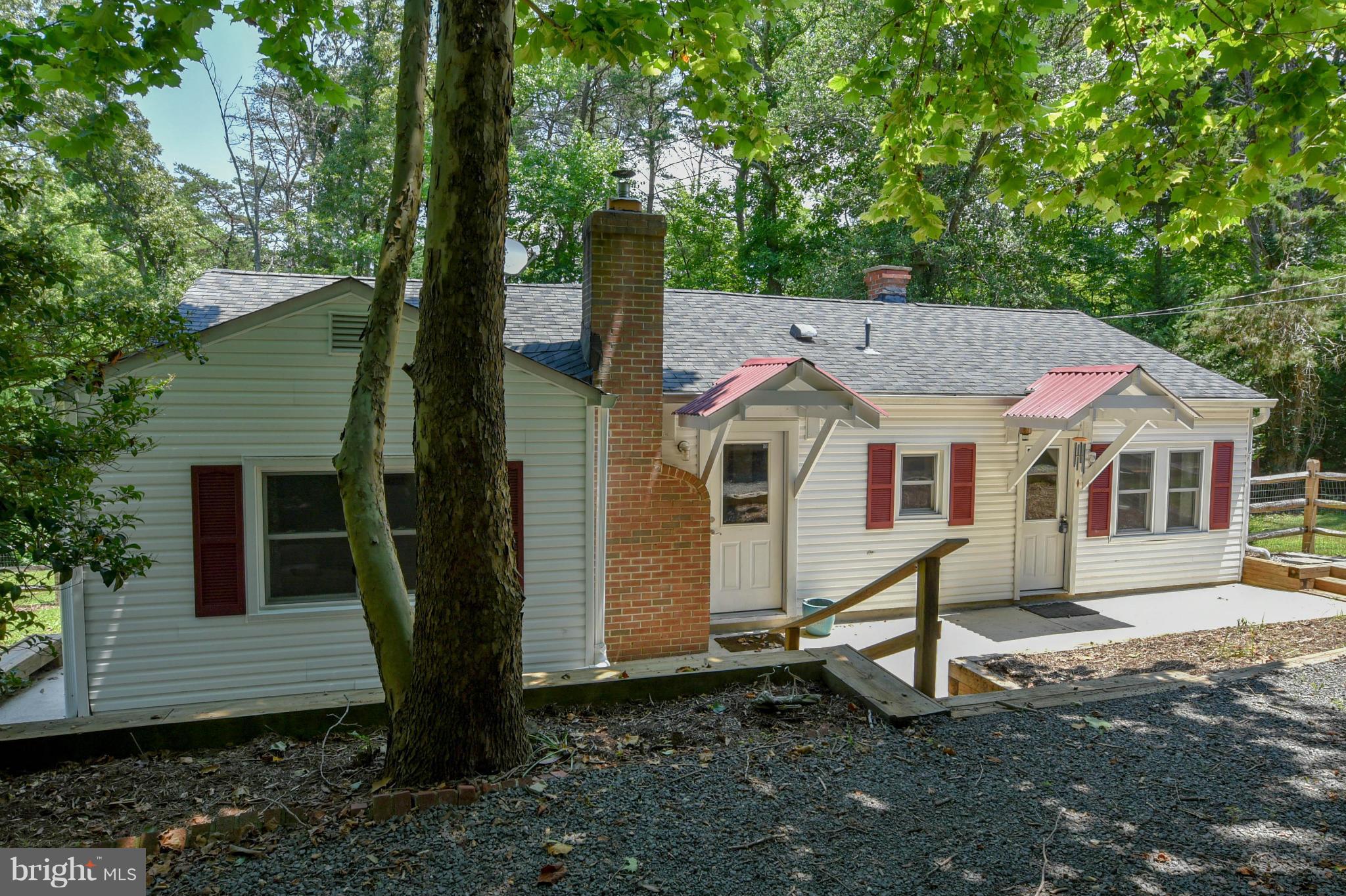 45119 Clarks Mill Road Hollywood, MD 20636 - Photo 2 of 30 Exterior (General)