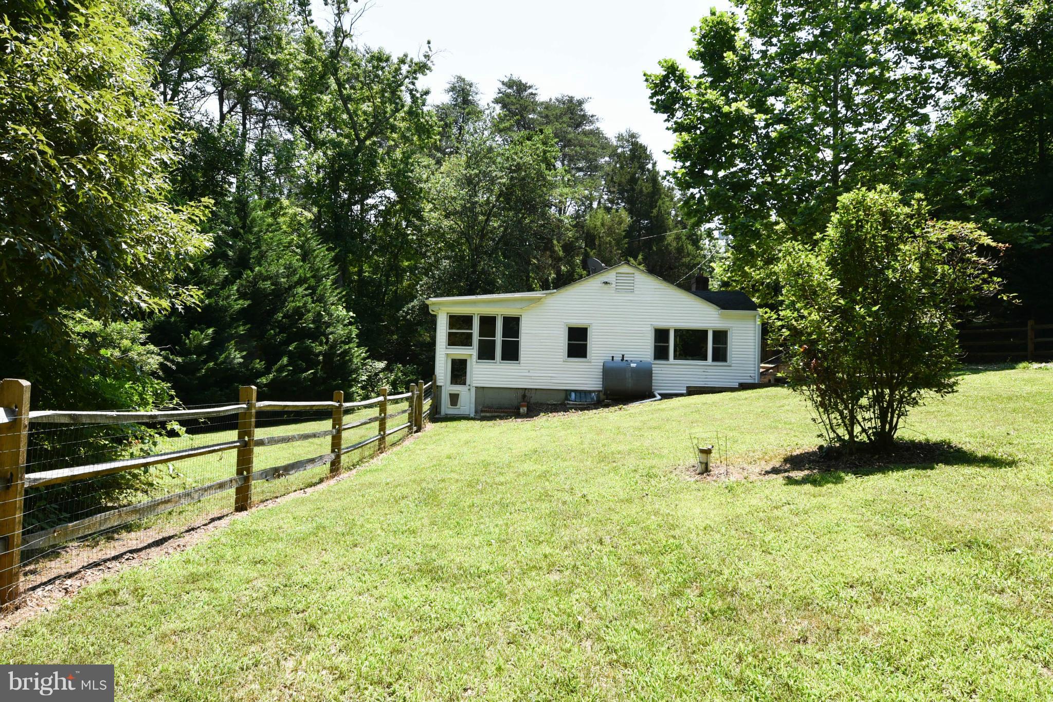 45119 Clarks Mill Road Hollywood, MD 20636 - Photo 27 of 30 Exterior (Rear)