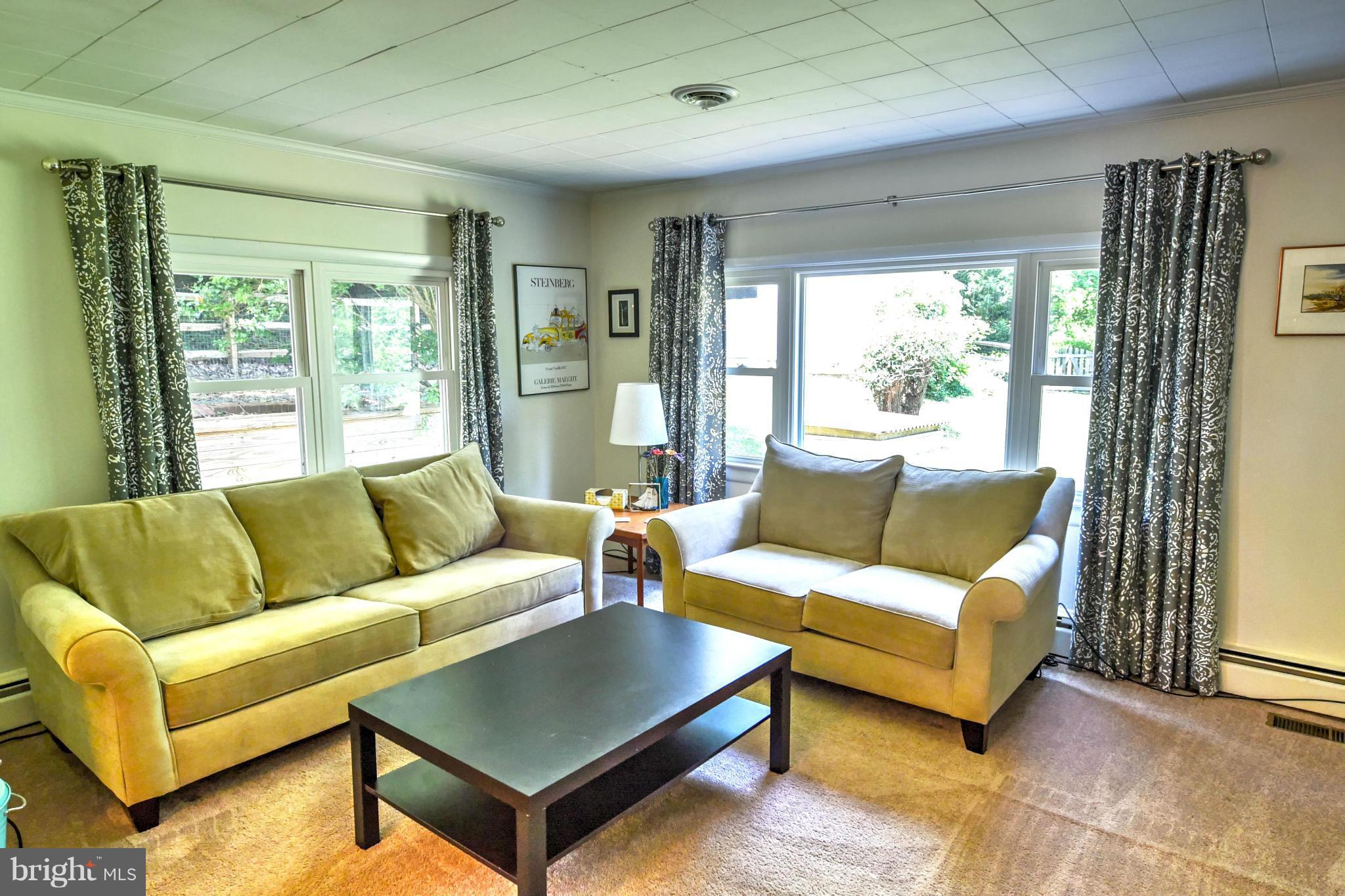 45119 Clarks Mill Road Hollywood, MD 20636 - Photo 4 of 30 Living Room