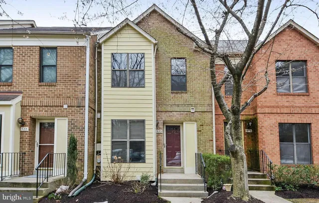 $3,400 | 5153 King Charles Way, Bethesda, MD 20814