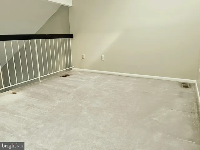 $3,400 | 5153 King Charles Way, Bethesda, MD 20814