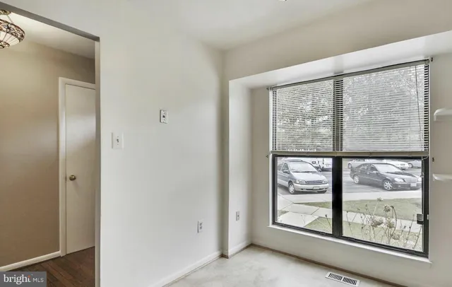 $3,400 | 5153 King Charles Way, Bethesda, MD 20814