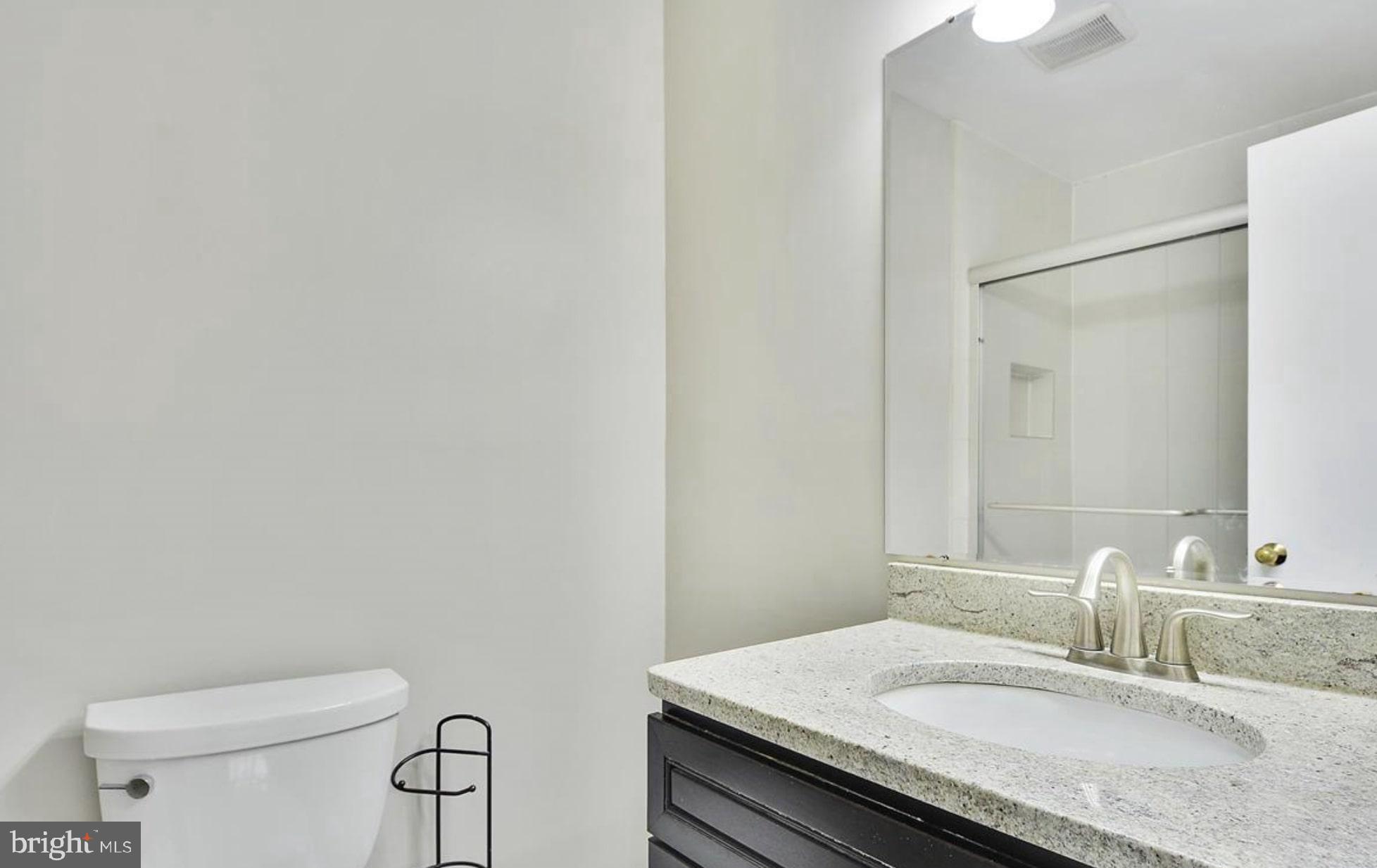 5153 King Charles Way Bethesda, MD 20814 - Photo 21 of 29