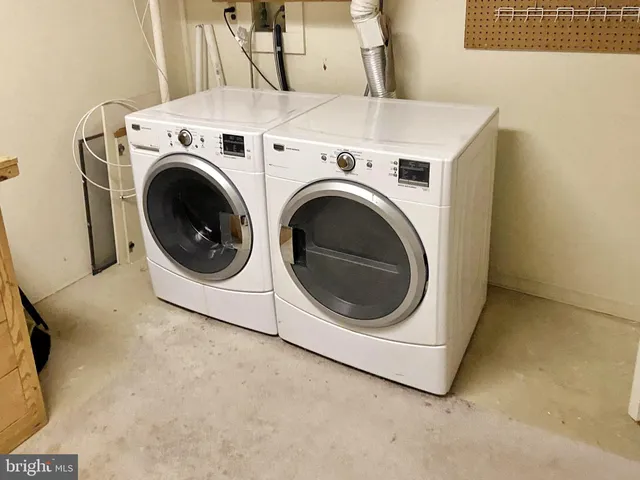 $3,400 | 5153 King Charles Way, Bethesda, MD 20814