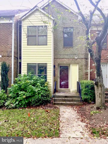$3,400 | 5153 King Charles Way, Bethesda, MD 20814