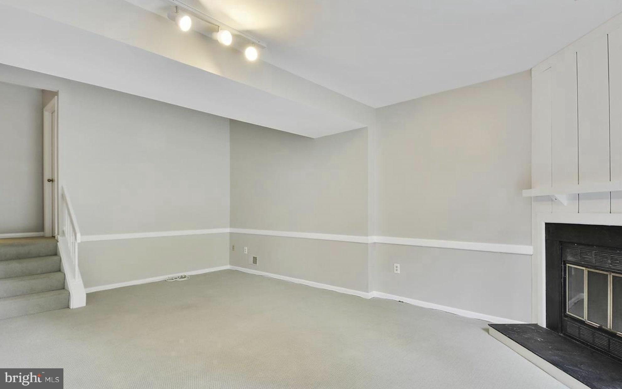 5153 King Charles Way Bethesda, MD 20814 - Photo 5 of 29