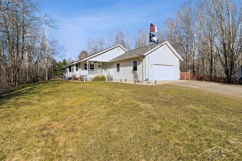 3959 Briar Lane Rhodes, MI 48652 - Photo 2 of 52