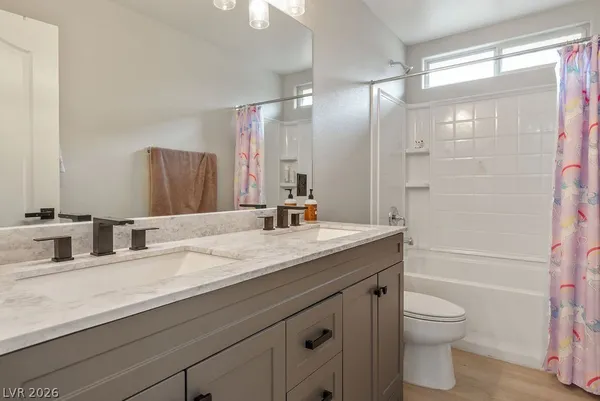 $3,038 | 10137 Glorious Moon Court, Las Vegas, NV 89178