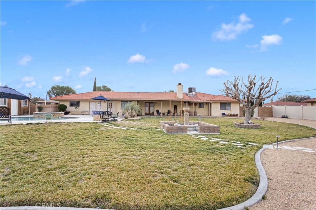 20360 Ituma Road Apple Valley, CA 92308 - Photo 51 of 66 a swimming pool view with a outdoor seating