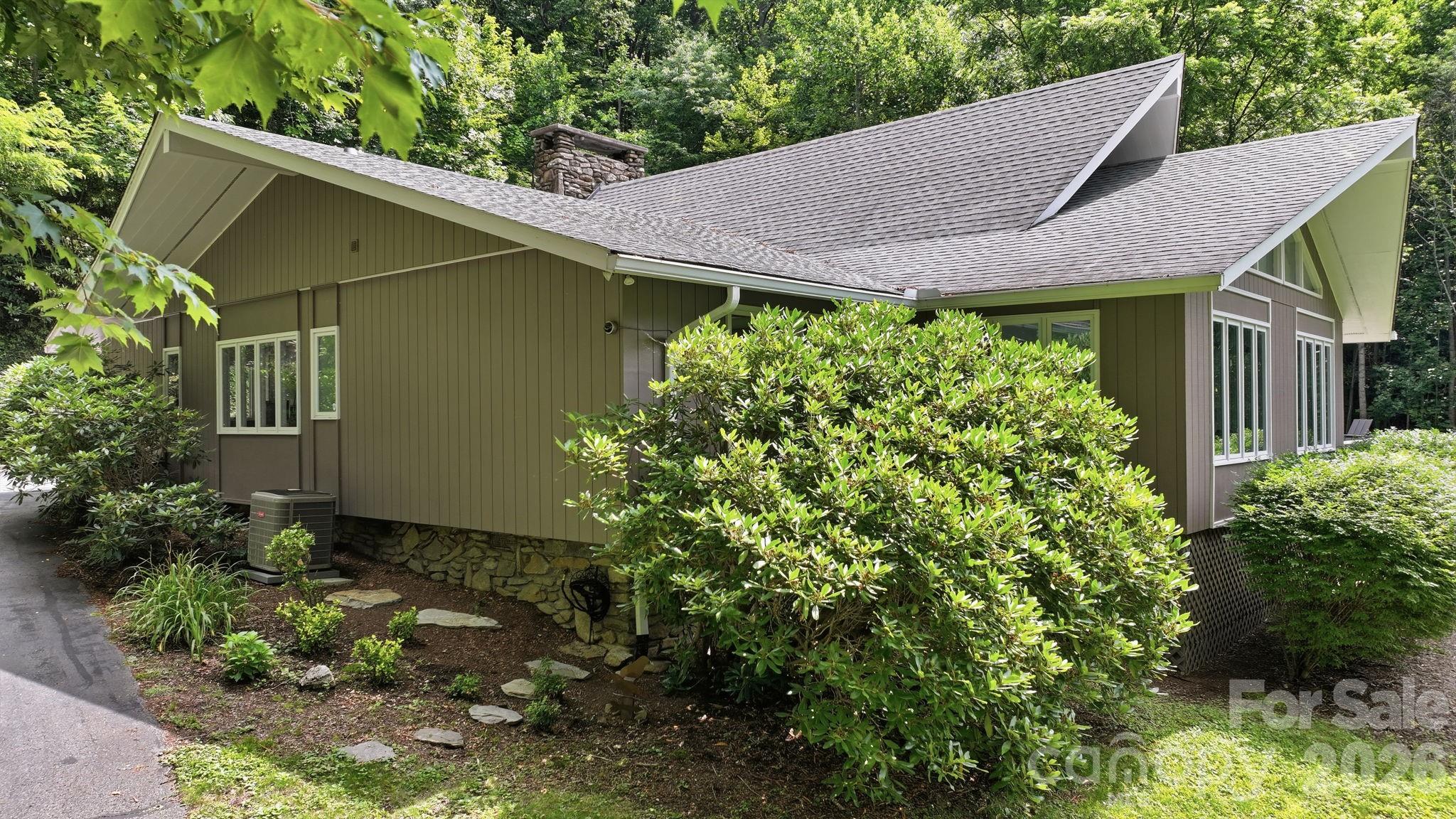 560 Winchester Creek Road Waynesville, NC 28786 - Photo 3 of 44