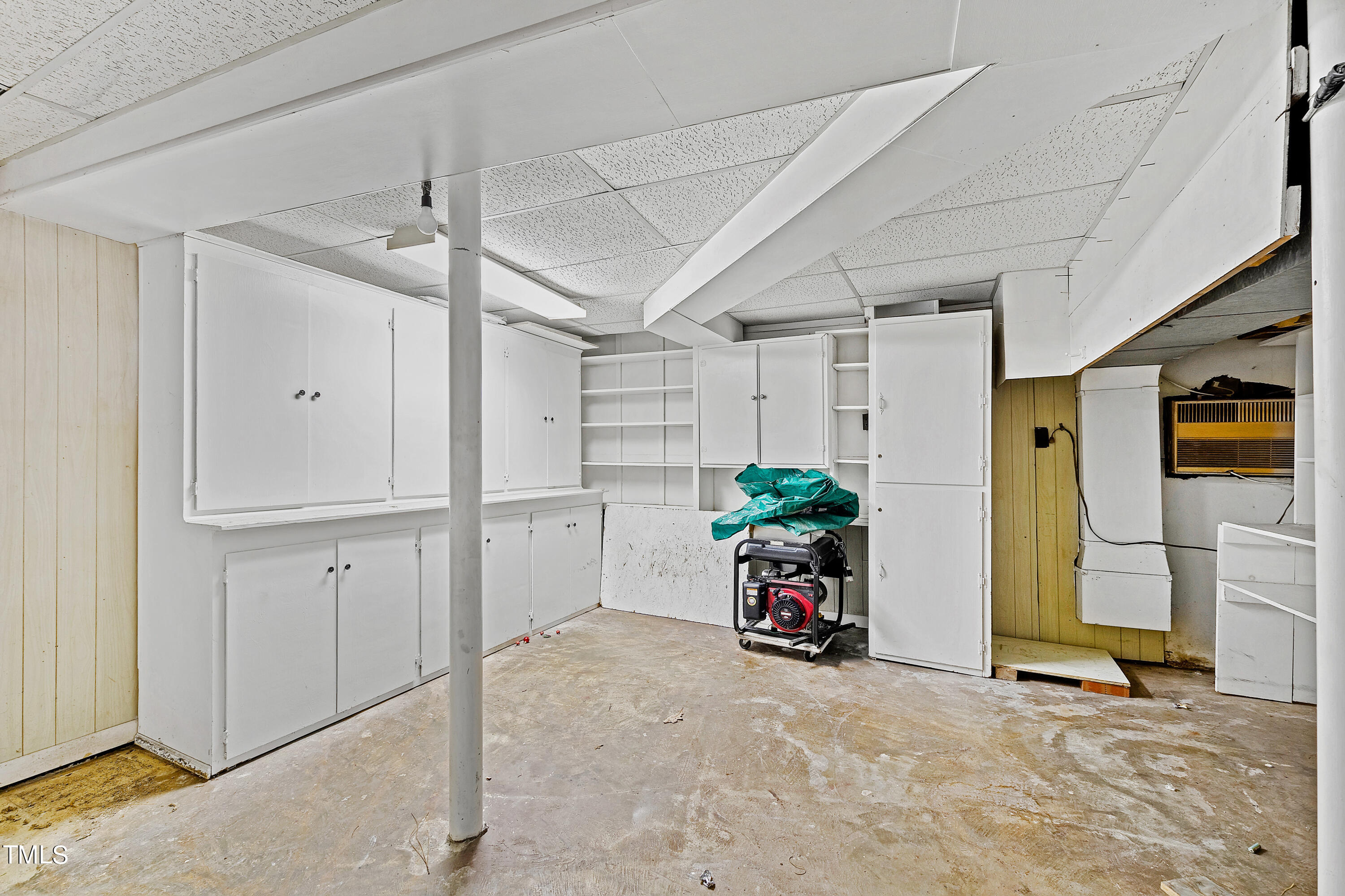 1725 Brooks Avenue Raleigh, NC 27607 - Photo 38 of 42 a view of a storage & utility room