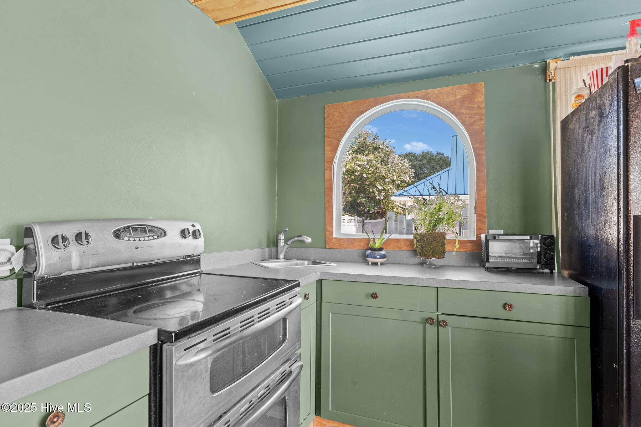 162 Peninsula Manor Road Hubert, NC 28539 - Photo 54 of 79 Kitchen/ Cabana