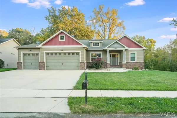 $475,000 | 8914 Wheat Drive, Troy, IL 62294